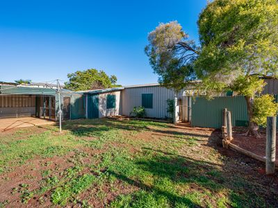 194 Piccadilly Street, Piccadilly