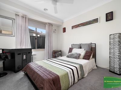 72 Cedar Drive, Llanarth
