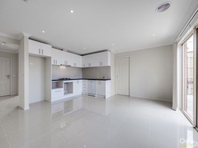 11 Doonie Way, Pakenham