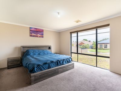10 Pavonia Parade, Baldivis