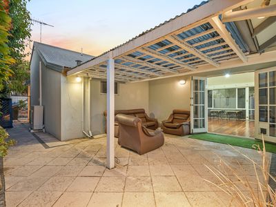 36 Bay Road, Claremont