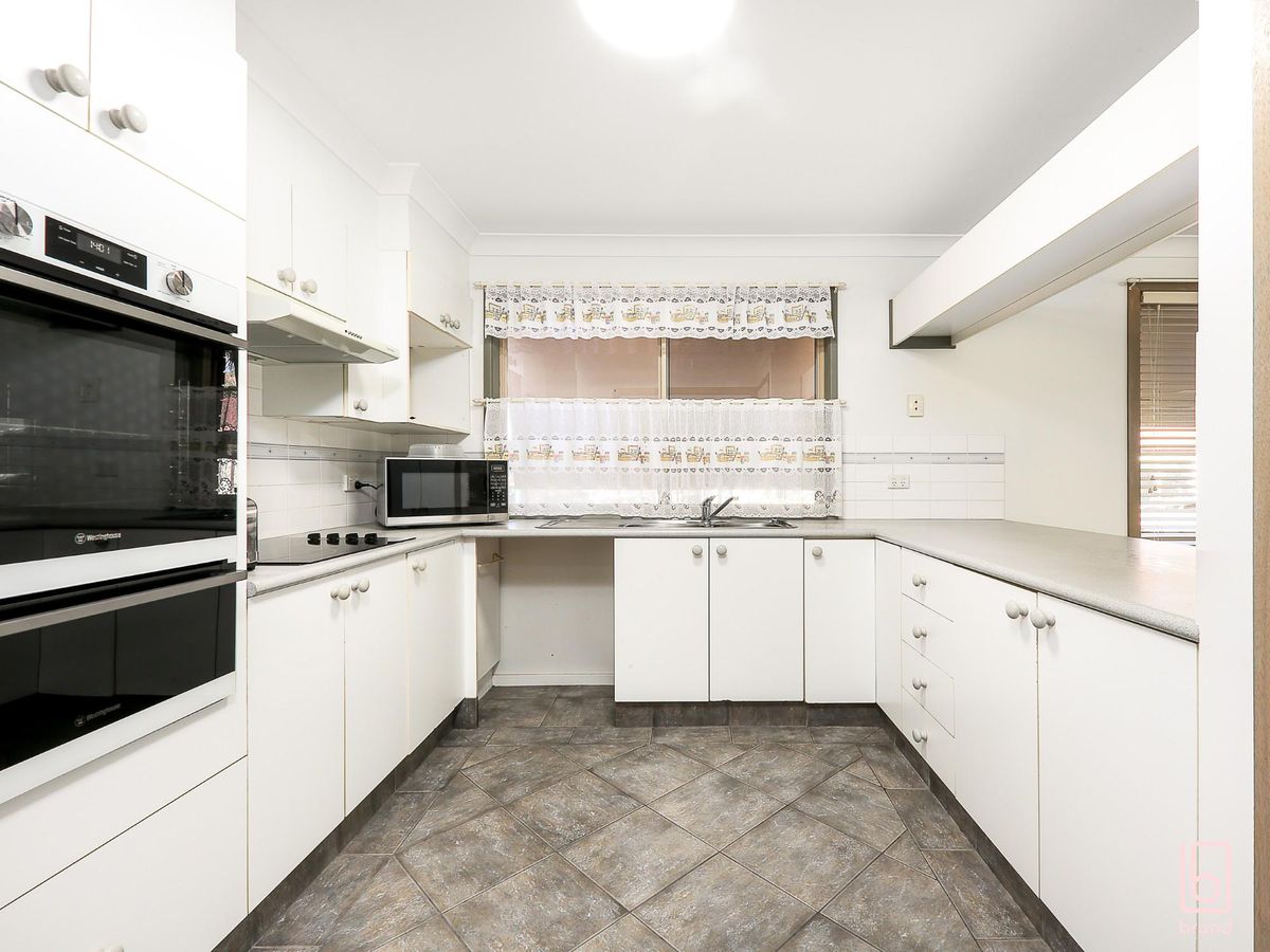 12 Buckland Avenue, Kanwal