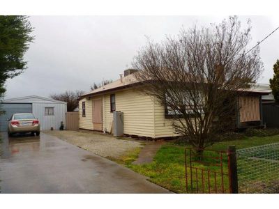 2 Austin Street, Horsham