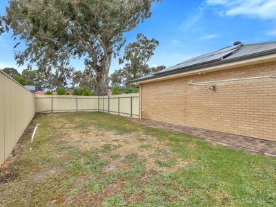 14 Astia Place, Birdwood