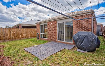 7 Monica Way, Beaconsfield