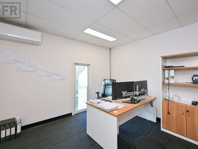 42 Sustainable Avenue, Bibra Lake