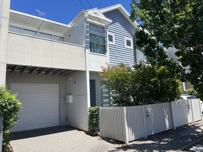 11a Collins Street, Geelong West