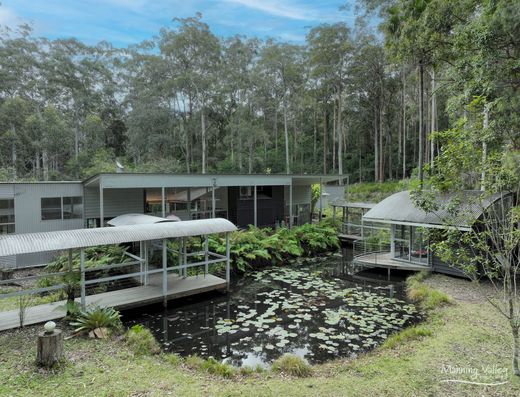 Architectural Elegance Meets Sustainable Living in a Private Bushland Retreat
