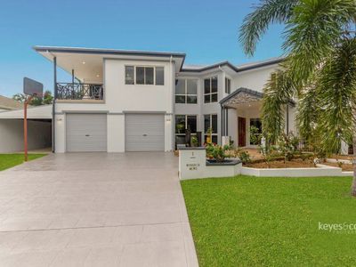 1 Monarch Mews, Kirwan