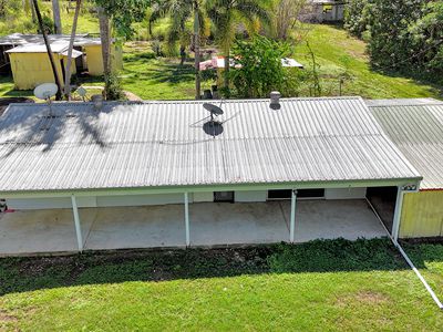 345 Midge Point Road, Bloomsbury