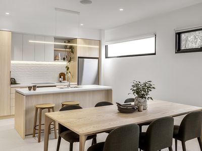 100 Oriel Road, Bellfield