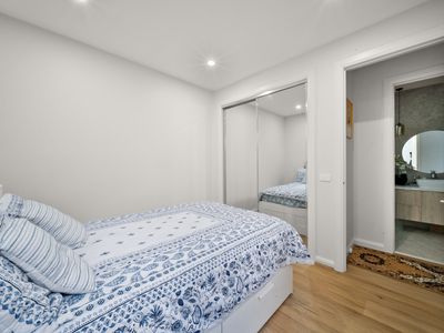 17 Cream Road, Donnybrook