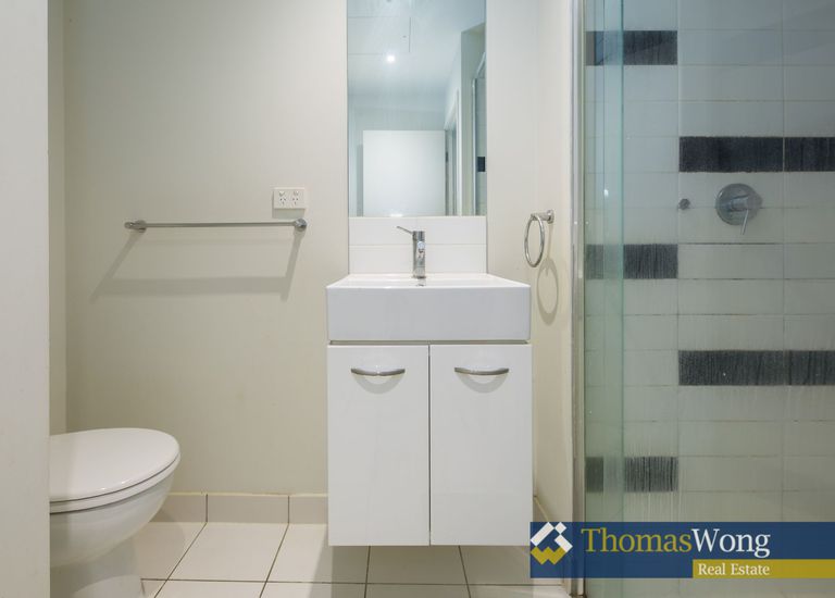 213 / 15-21 Harrow Street, Box Hill