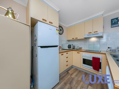 27 / 10 Ovens Street , Griffith