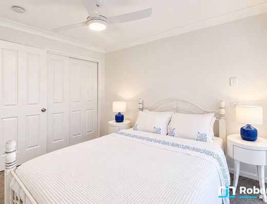 Spacious, Light-Filled Living in a Quiet Old Tewantin Cul-de-Sac image 14