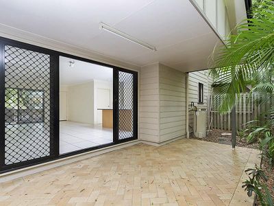 2 / 11 Barrymore Street, Everton Park