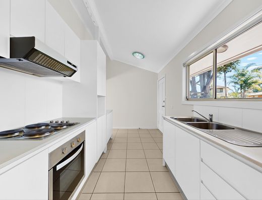 11 / 250-252 Popondetta Rd, Blackett