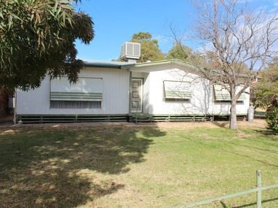 56 Baratta Street, Moulamein