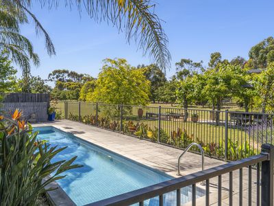 12 Warncoort Cemetery Road, Warncoort
