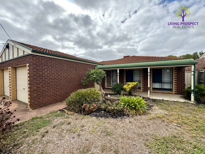 64 Edwards Road, Werribee