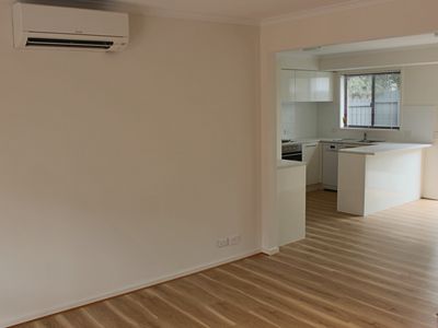 2 / 27 Candover Street, Geelong West