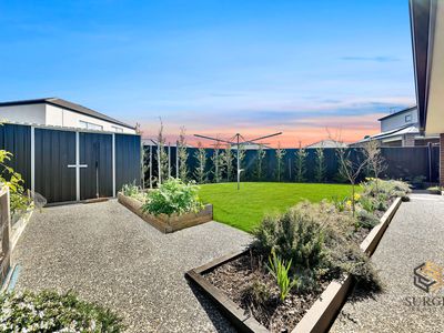 19 Chaucer Crescent, Truganina