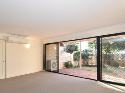 2 / 4 Scott Street, East Toowoomba