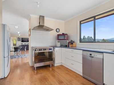 98 Coal Mine Road, Gardners Bay