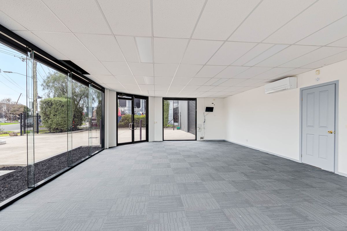 66 Barrie Road, Tullamarine