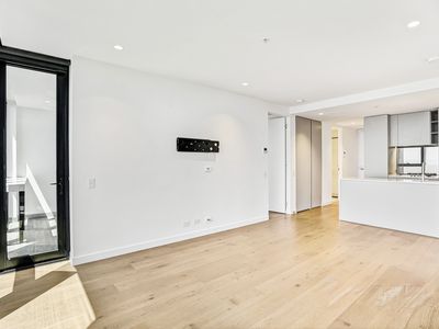 7202 / 462 Elizabeth Street, Melbourne