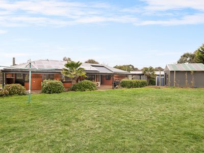 16 Parkers Lane, Woodend