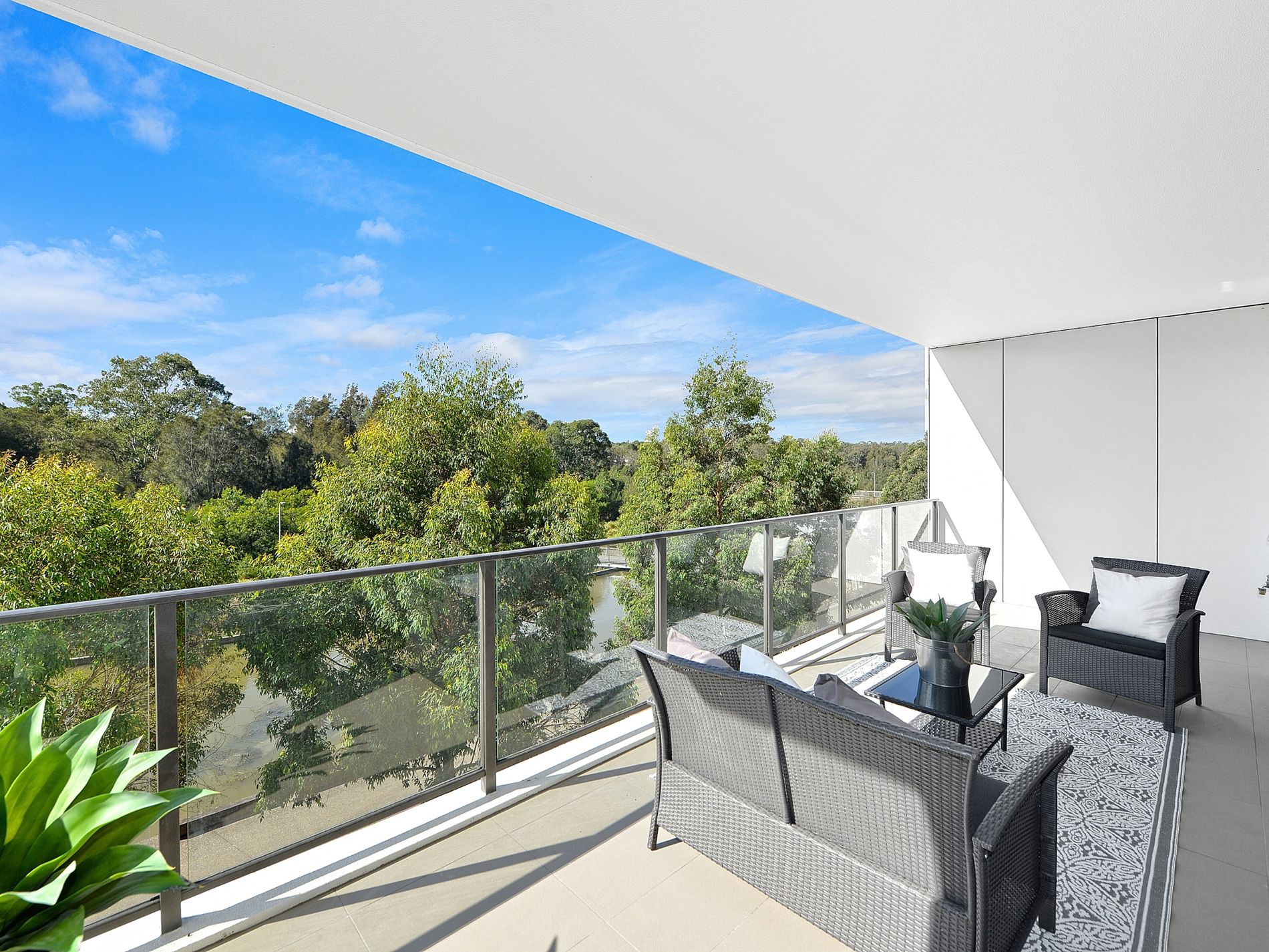 25/97 Caddies Boulevard, Rouse Hill