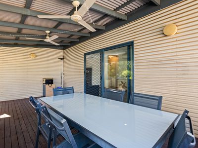 4 / 10 Bagot Street, Djugun