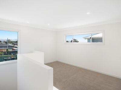 2 / 36 Griffiths Street, Oak Flats