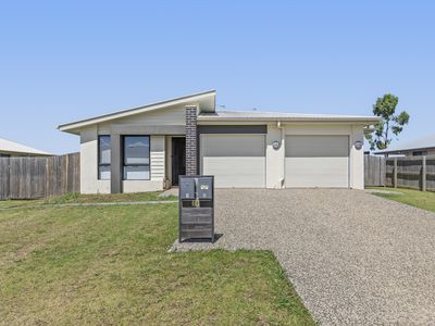 1 & 2  / 28 Weebah Place, Cambooya