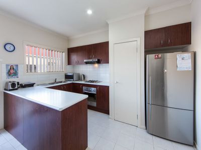 5 / 2-4 Rutman Close, Werribee