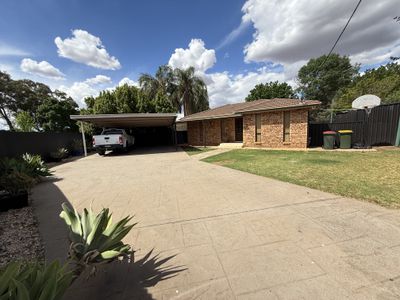 27 Chilvers Place, Griffith