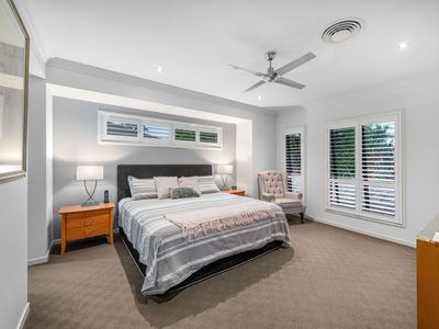 17 Senden Crescent, Manly West