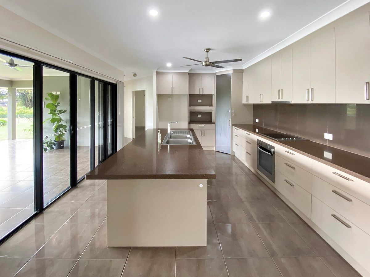 16 Webster Street, Atherton