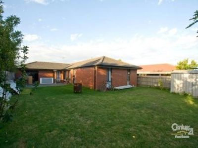 74 The Parkway, Hampton Park