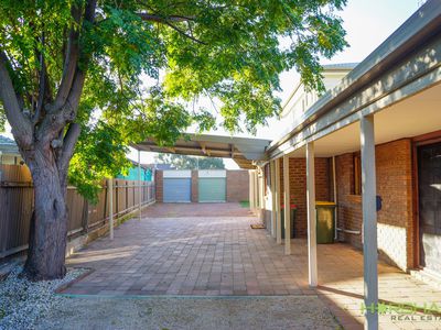 3 Birch Avenue, Horsham