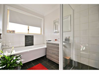 27 Pegasus Place, Dubbo