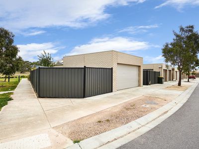 2 Viewrise Walk, Craigieburn