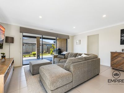 9 Blundy Boulevard, Clyde North