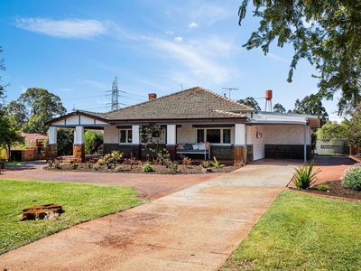 17 Shadwell Court, Caversham