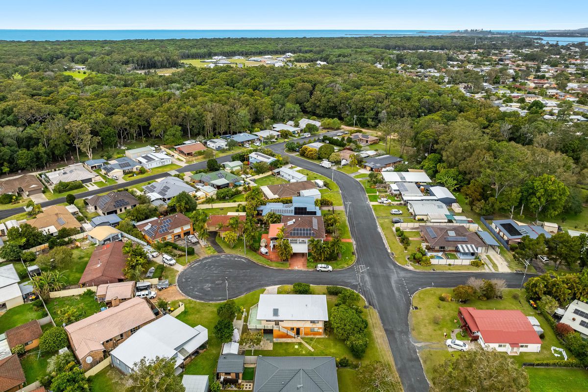 25 Loxton Avenue, Iluka