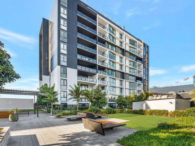 408 / 54 Soldiers Parade, Edmondson Park