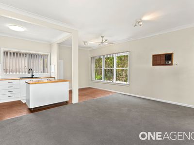 1 Carinmoney Avenue, Warilla
