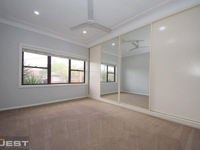 11 Kathleen Parade, Picnic Point