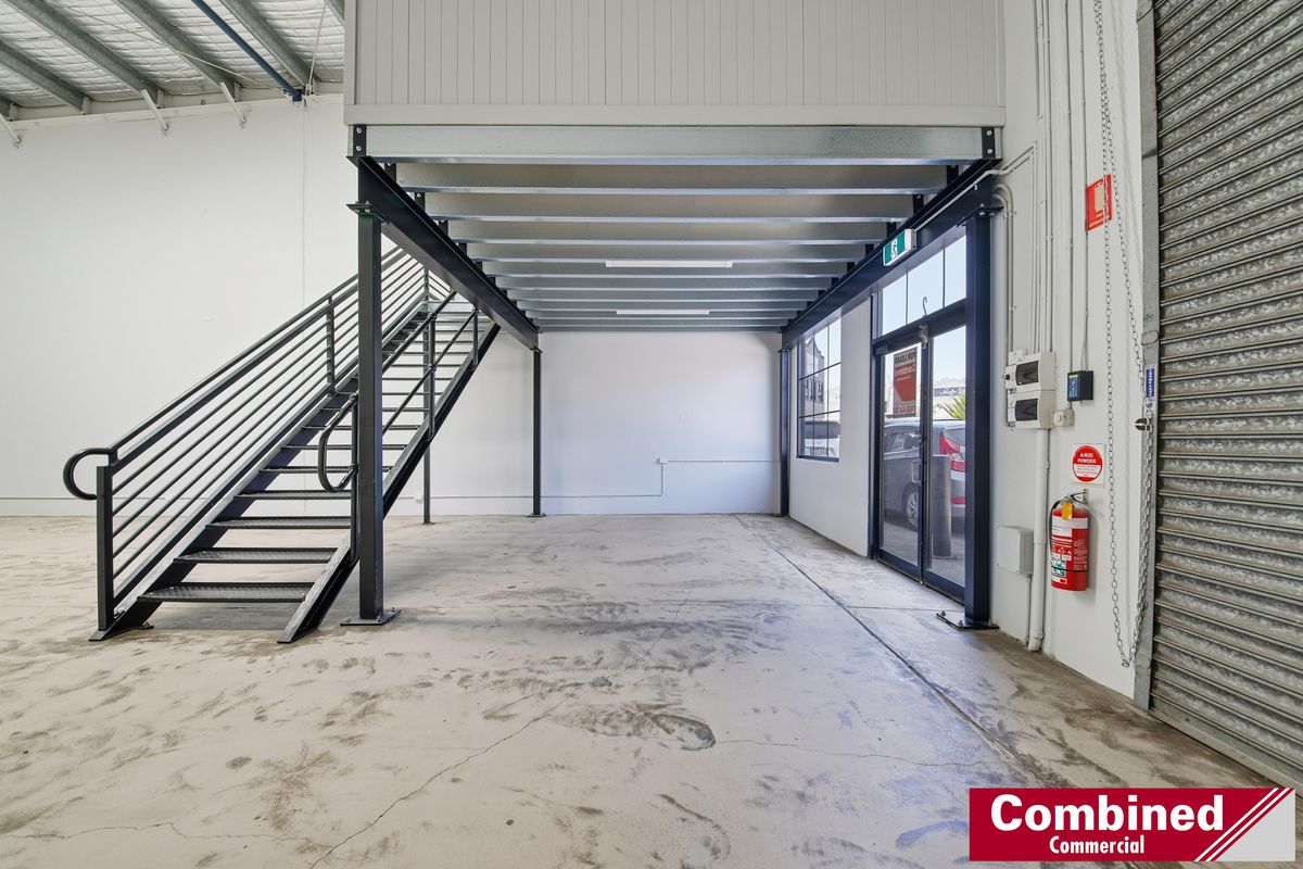 2 / 7 Maxwell Place, Narellan